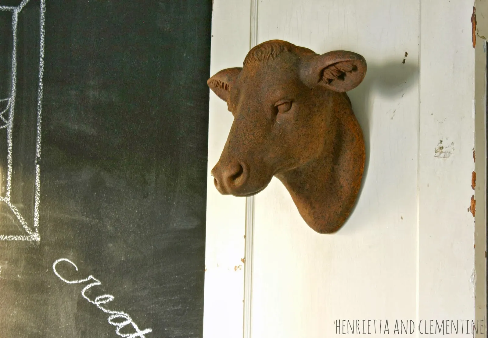 14382 cow head kitchen decor main