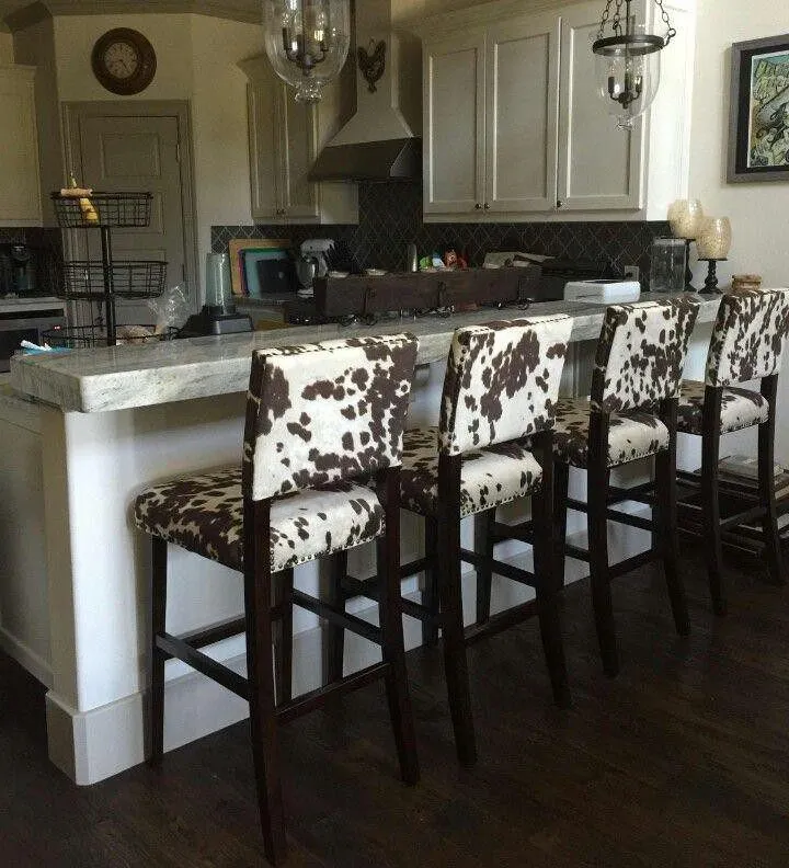 14382 cow head kitchen decor size