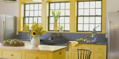 /img/14418-yellow-vintage-kitchen-design.webp