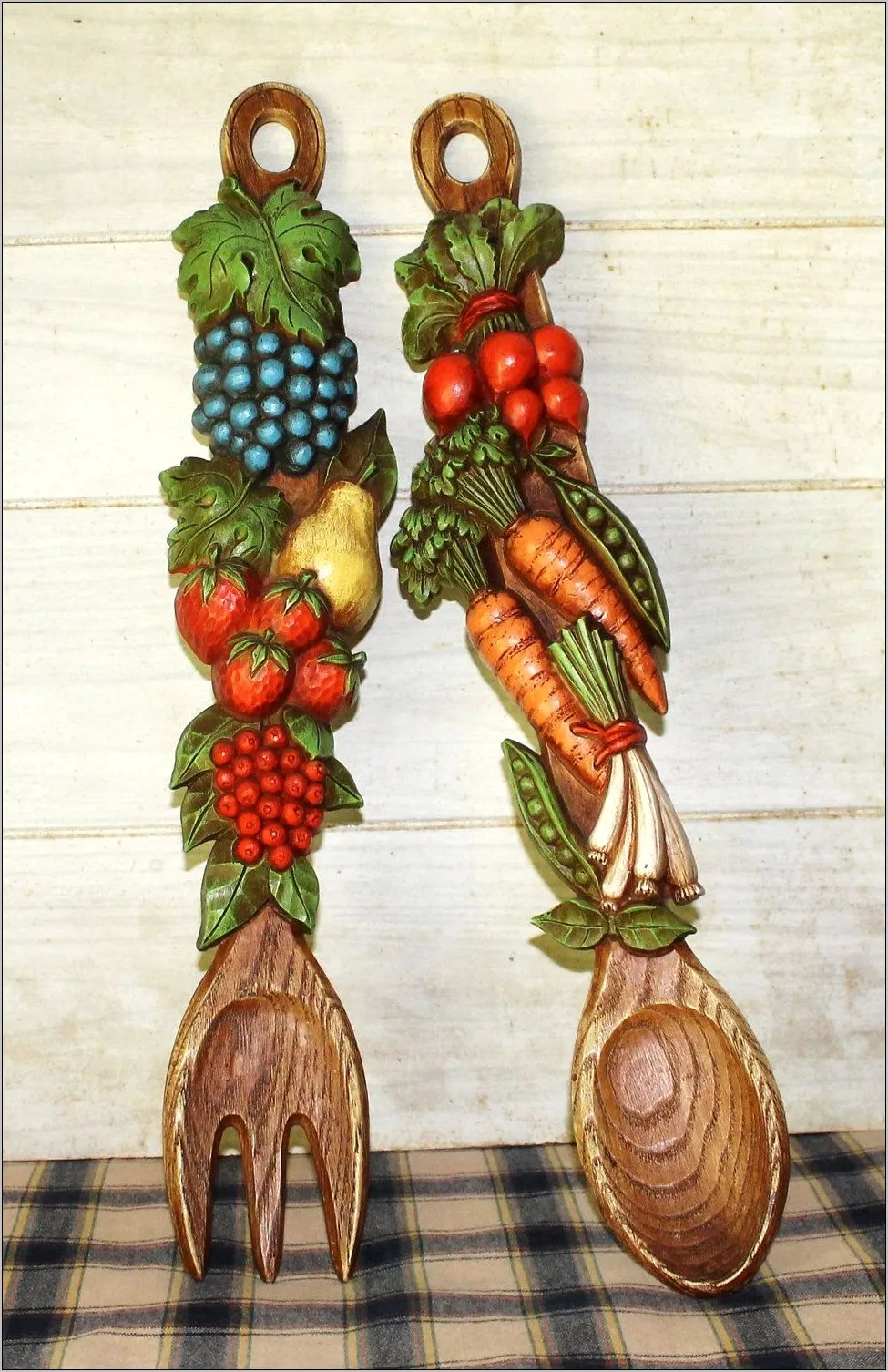 14420 watering vegetable hanging