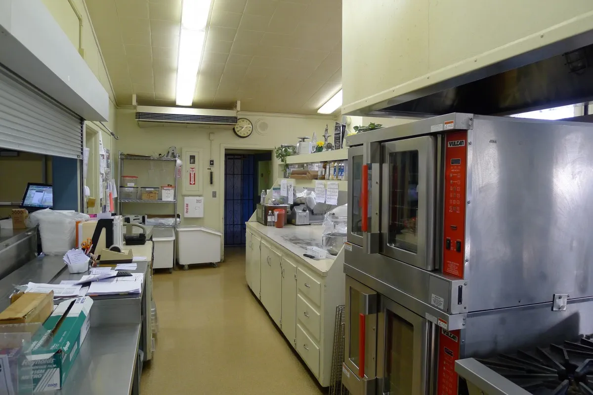 14439 school kitchen plants