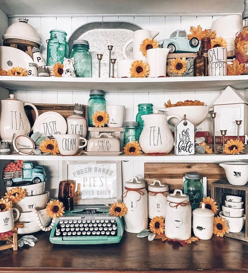 14510 displaying sunflower decor