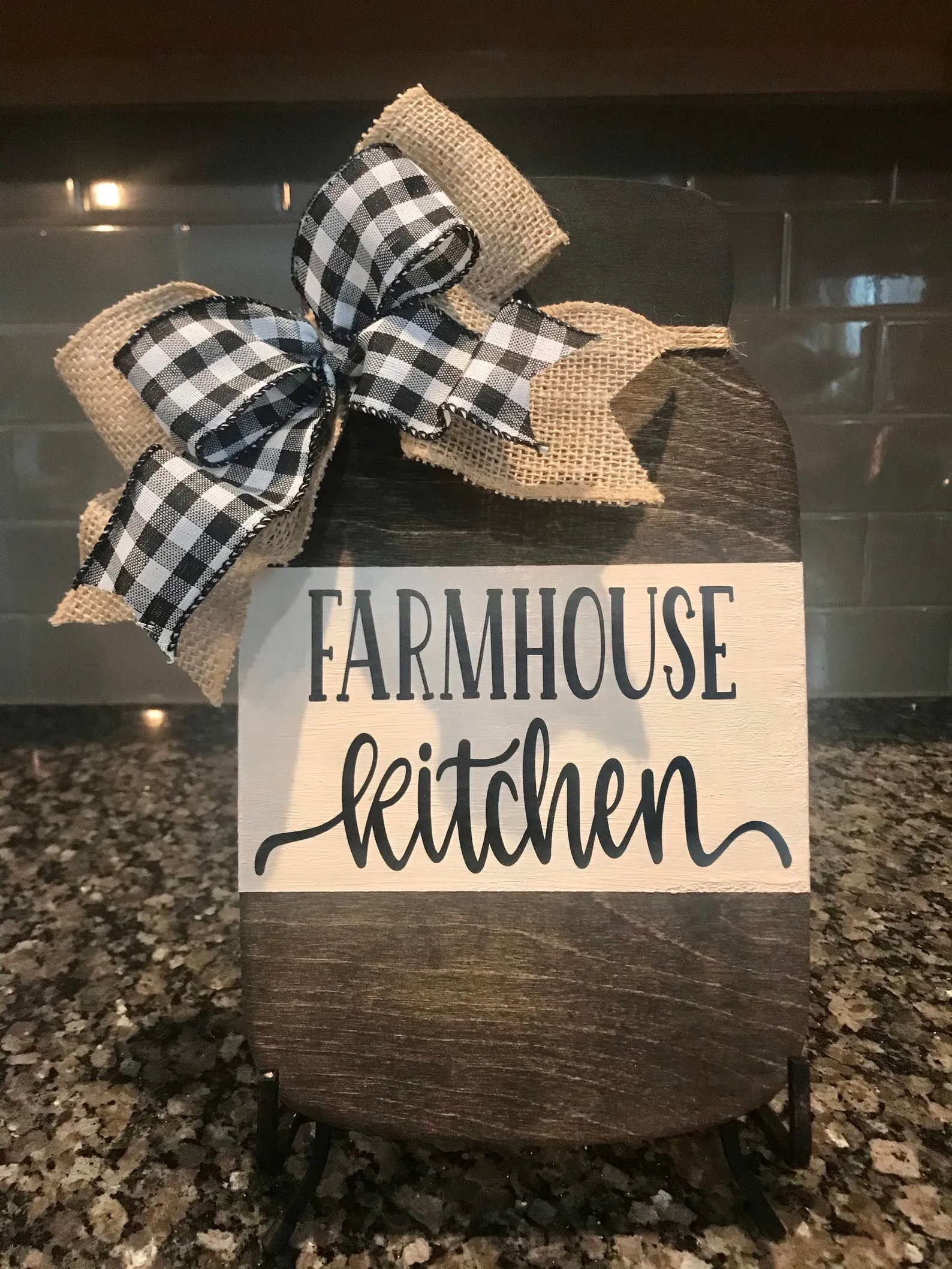 14518 farmhouse kitchen kindness