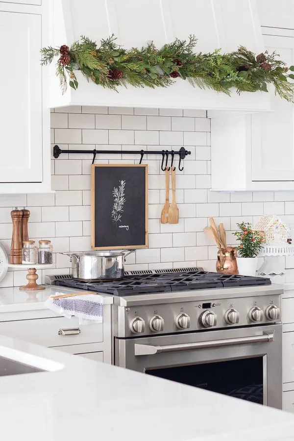 14528 christmas kitchen decor tree placement