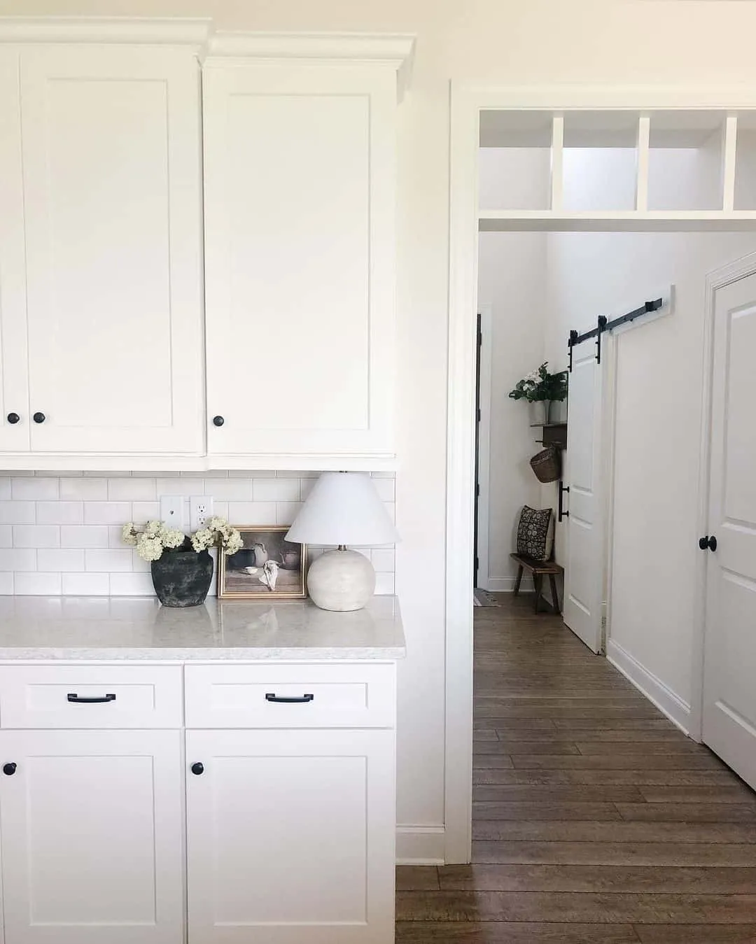 14576 rustic wooden elements