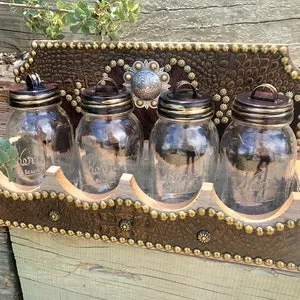 /img/14578-western-kitchen-jars-storage.webp